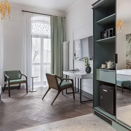 Zalkind & Kitchen Hotel